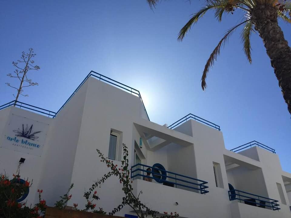 Arto Blanco Apartment Agua Amarga  Exterior photo